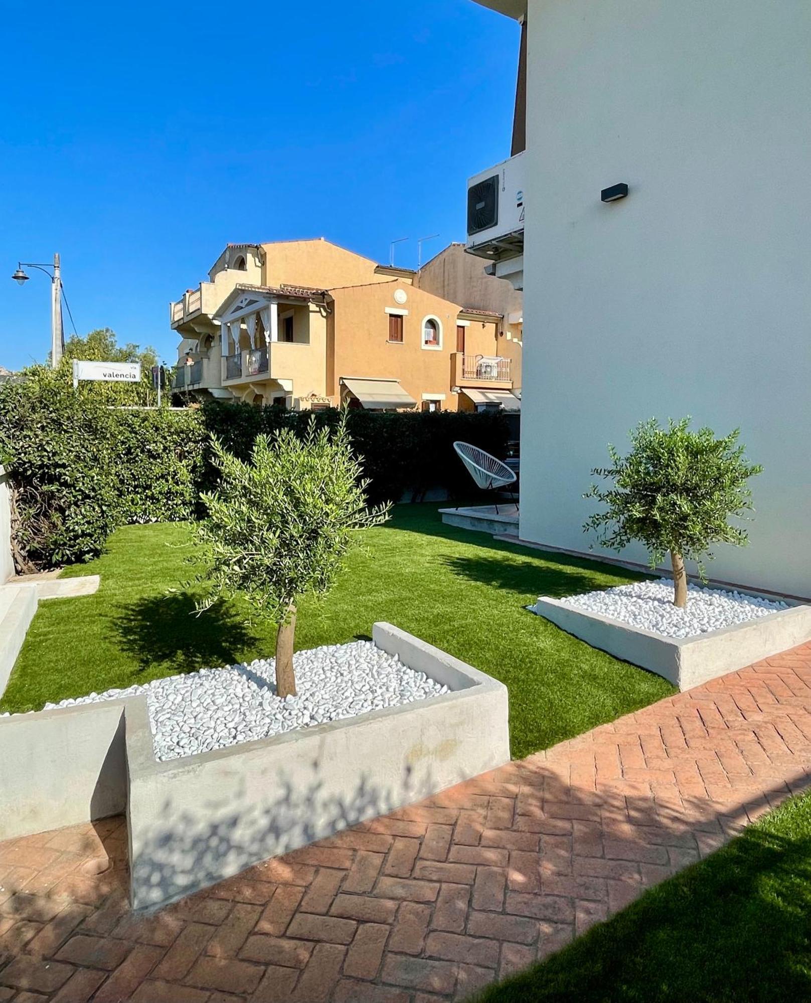 Casa Fralia Villa ออลเบีย ภายนอก รูปภาพ